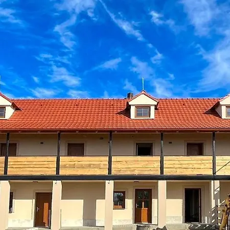 בית הארחה Pod Hazmburkem 3*