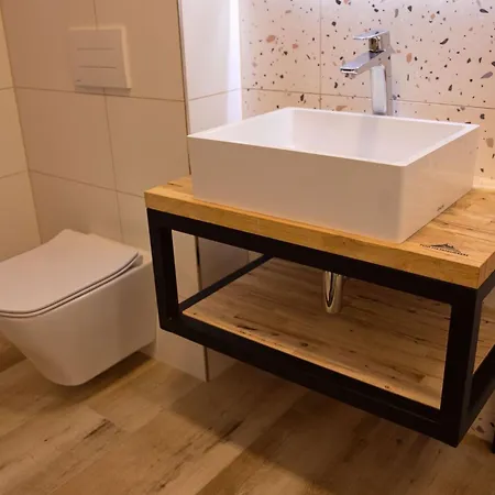 Pod Hazmburkem Klapy