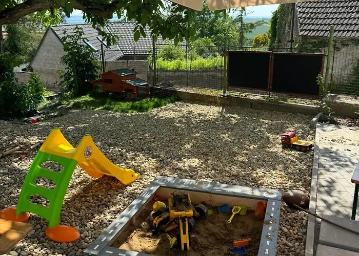 Gasthuis Pod Hazmburkem Klapy