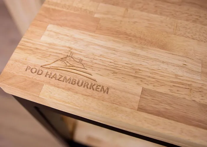 Pod Hazmburkem 3*